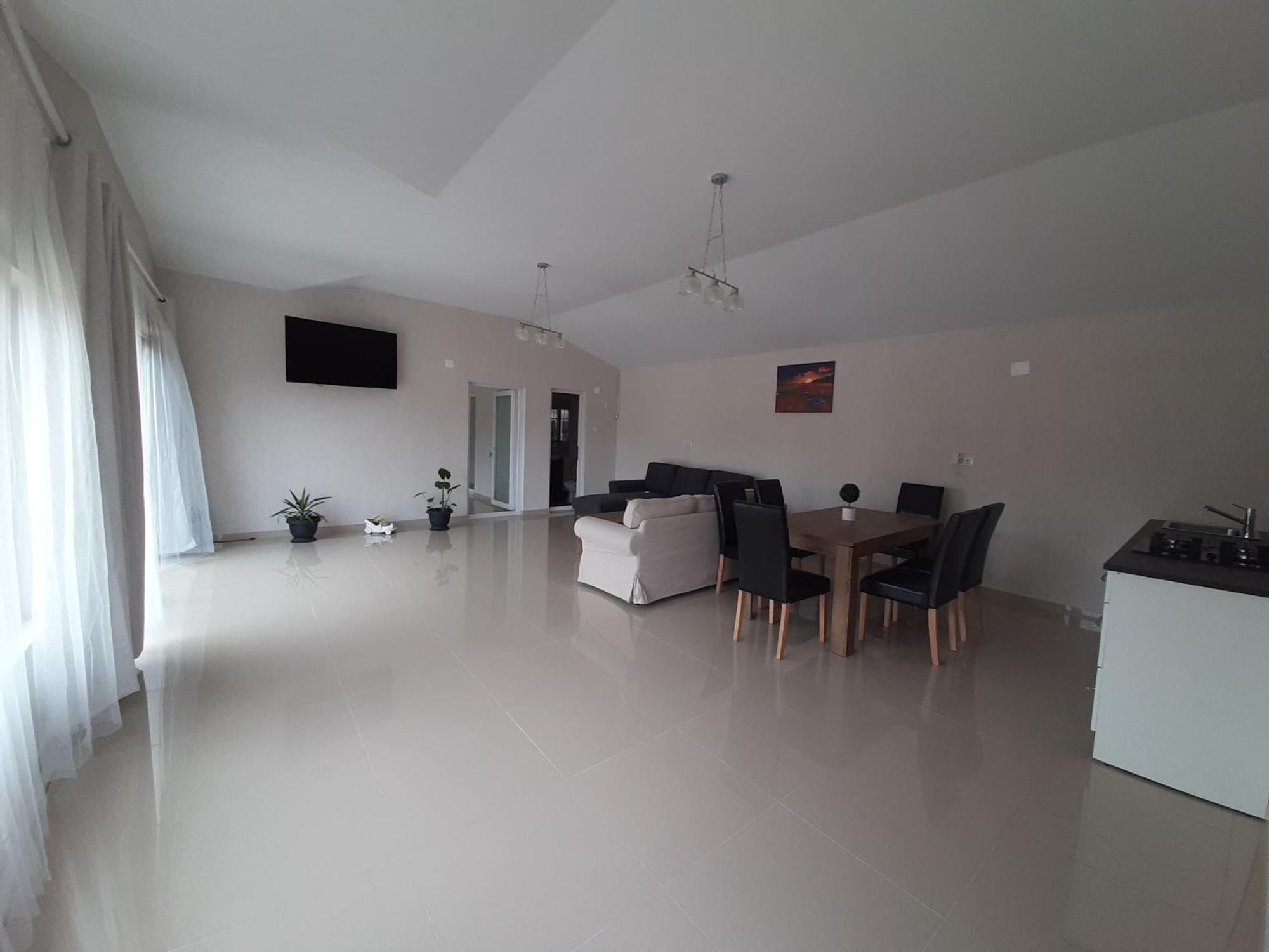 فندق Casa Orhideea كوستِنيست المظهر الخارجي الصورة