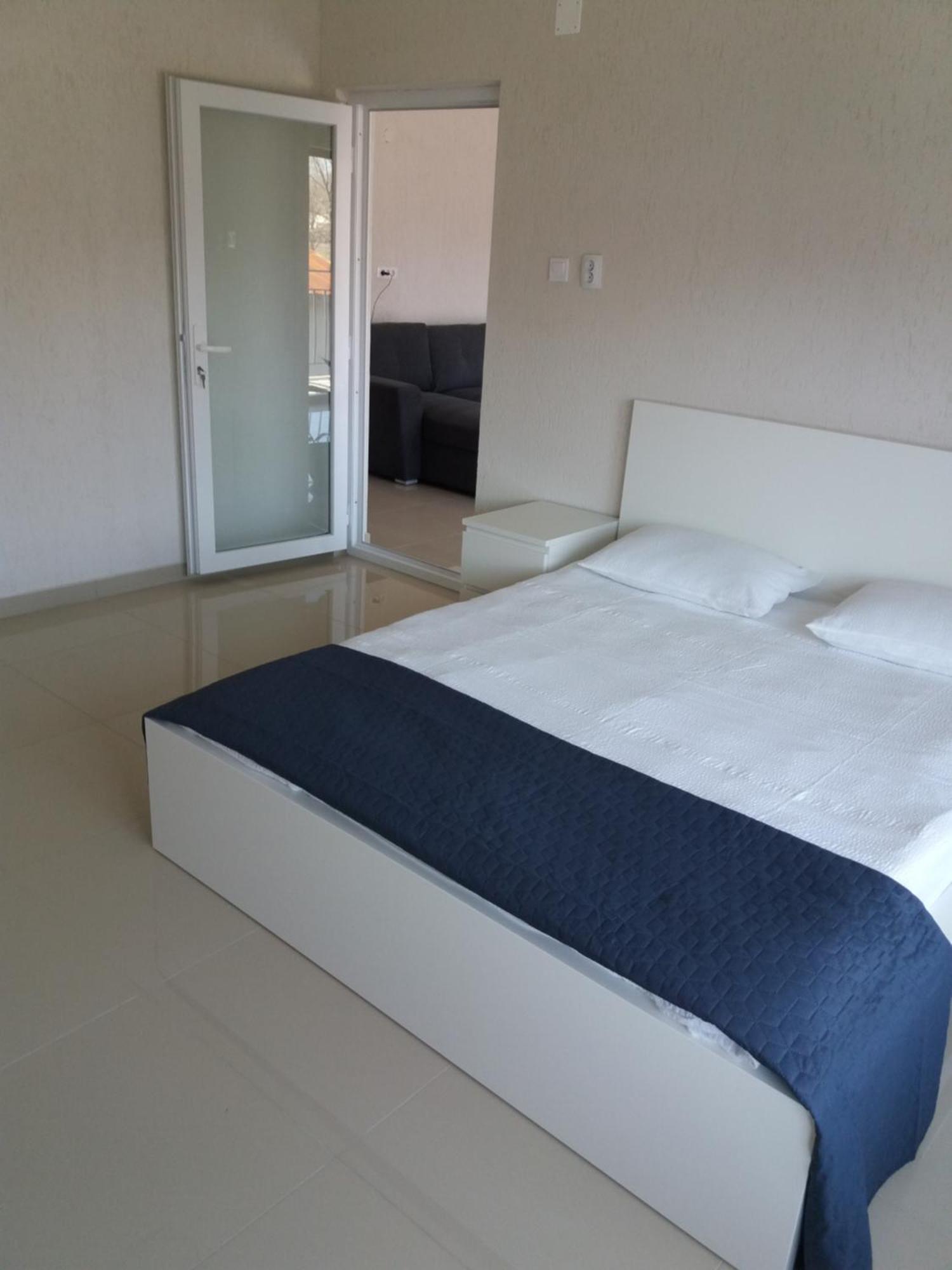 فندق Casa Orhideea كوستِنيست المظهر الخارجي الصورة